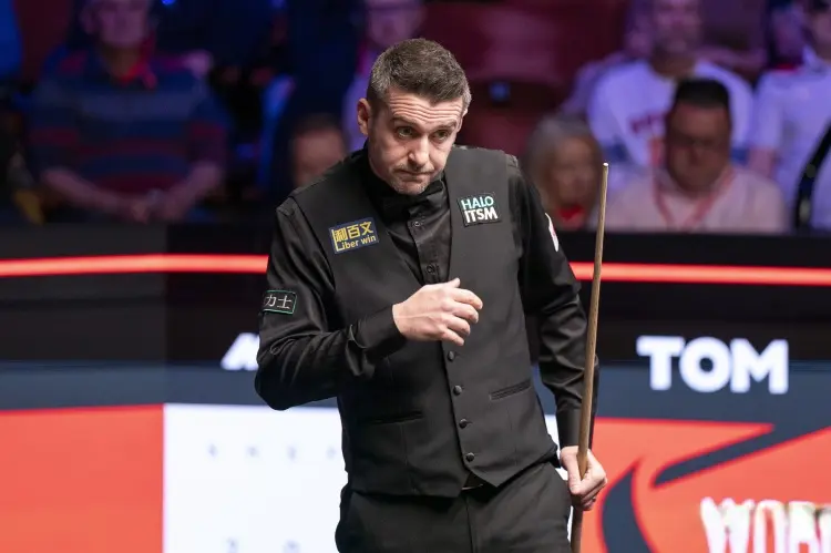 两杆单杆, 领先, 福德全场打 两杆单杆, 领先, 福德全场打