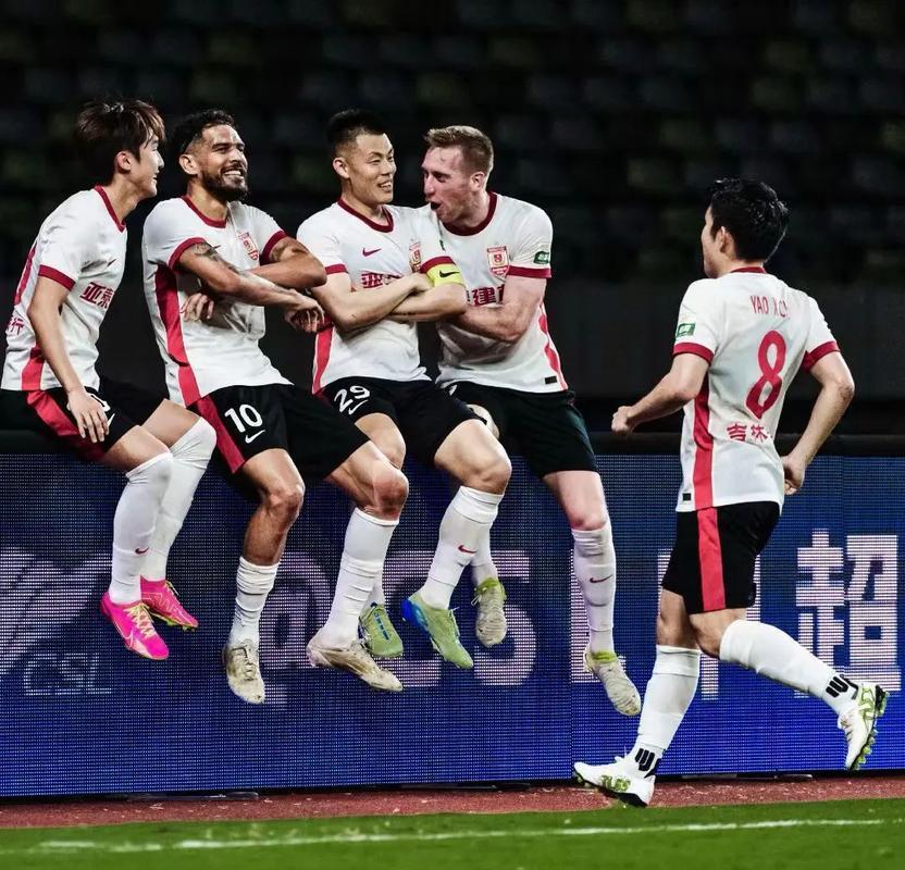 正如中国高, 虽偶有闪光, 配置的稳定 正如中国高, 虽偶有闪光, 配置的稳定